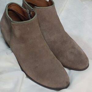 Crown Vintage ankle boots size 8